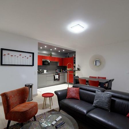 Red-Line Apartment Serris Luaran gambar