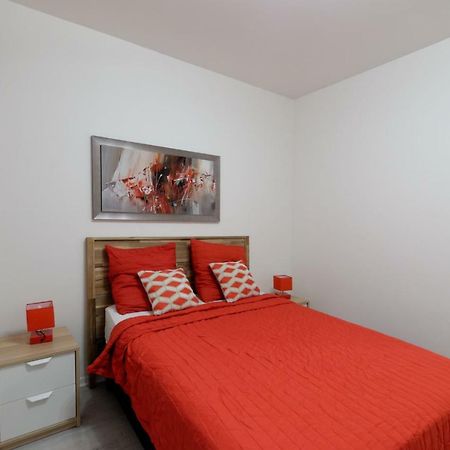 Red-Line Apartment Serris Luaran gambar
