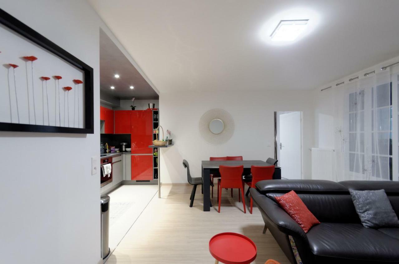 Red-Line Apartment Serris Luaran gambar